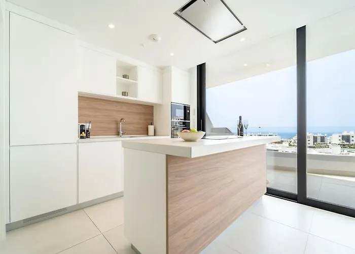 Higueronrentals Majestic Alboran פואנגירולה