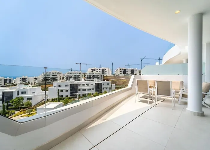 Higueronrentals Majestic Alboran פואנגירולה